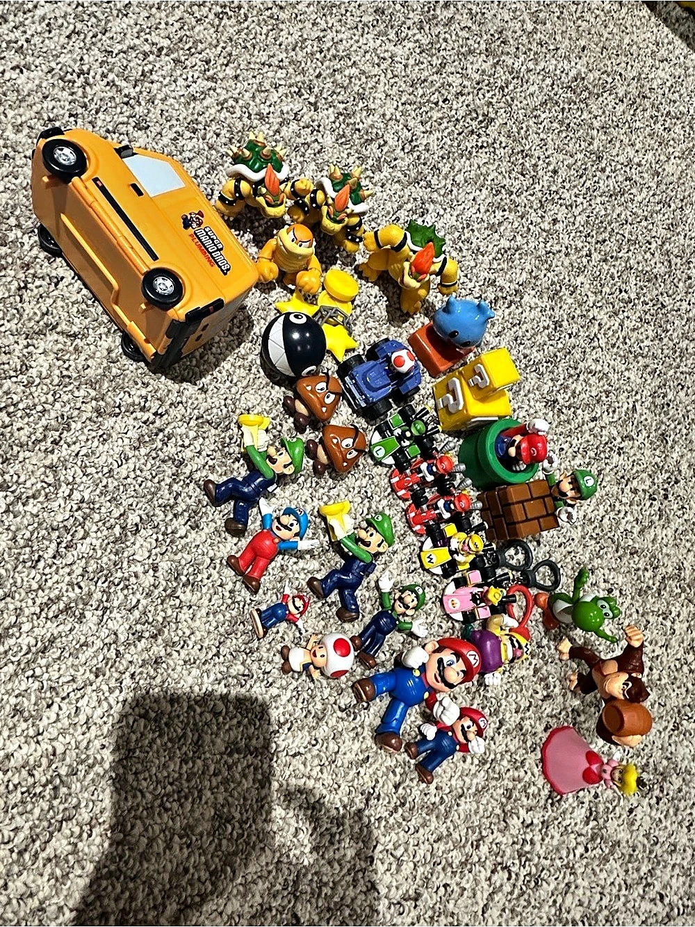 Nintendo Multicolor Character Figure Lot